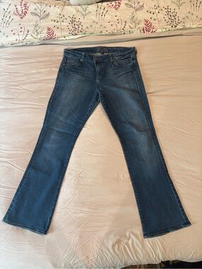 KUT from the Kloth Farrah Karen Baby Bootcut Jeans Wash Size 12